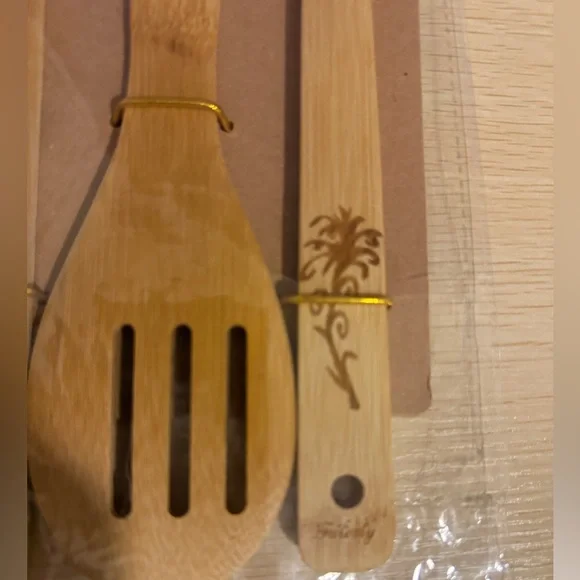 Nightmare Before Christmas 5 Pcs Wooden Spoons - Picture 10 of 10